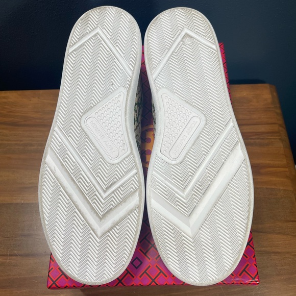 SOLD Tory Burch - Picture 5 of 5